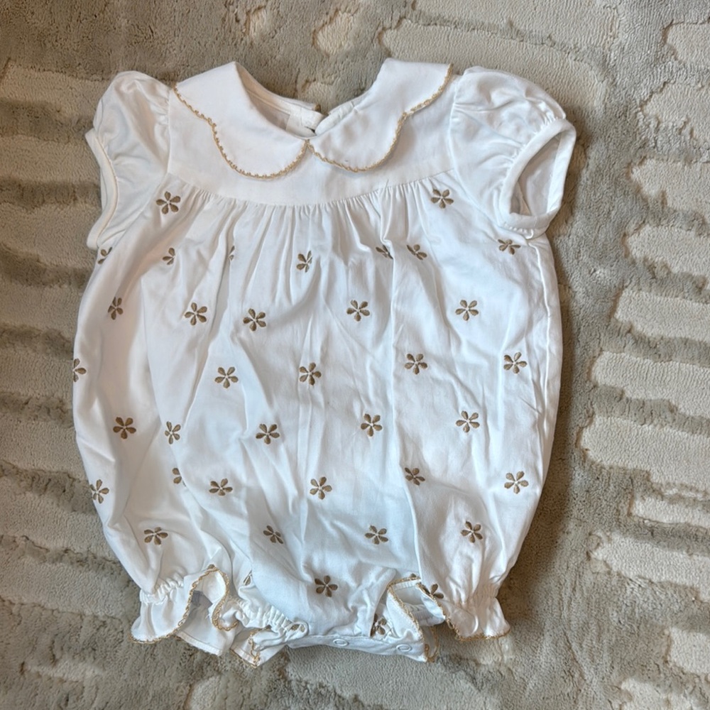 Luli & Me White Floral Baby Bubble!